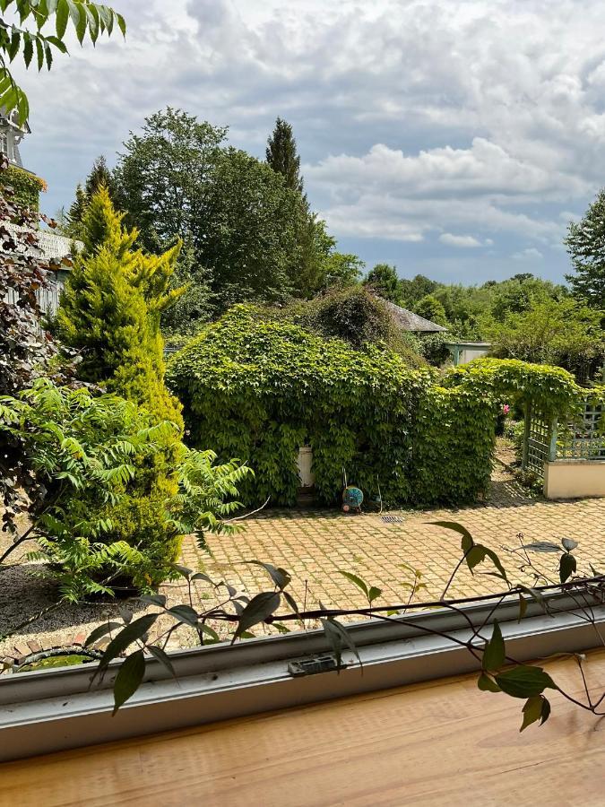 דירות Juvigny-Val-d'Andaine Le Glycine A Manoir Sainte Cecile מראה חיצוני תמונה