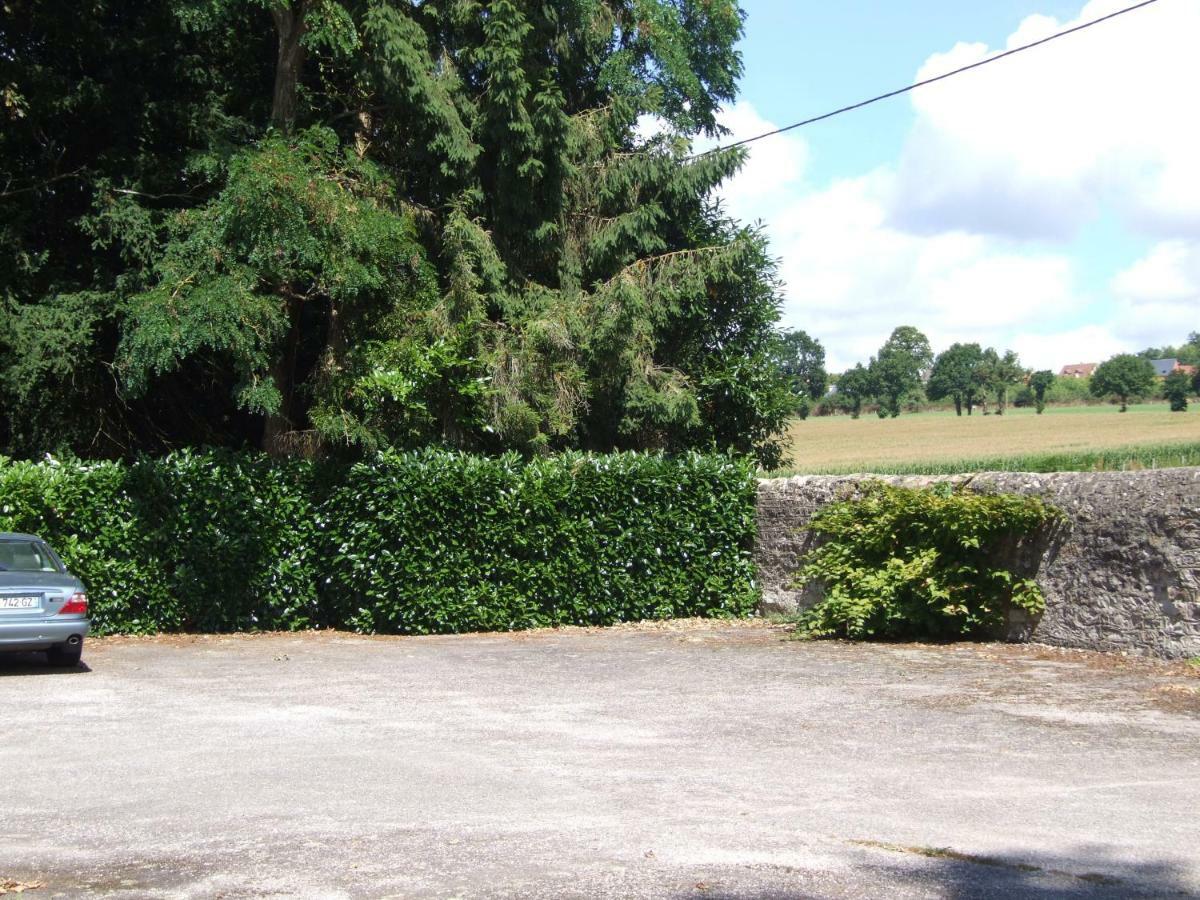 דירות Juvigny-Val-d'Andaine Le Glycine A Manoir Sainte Cecile מראה חיצוני תמונה